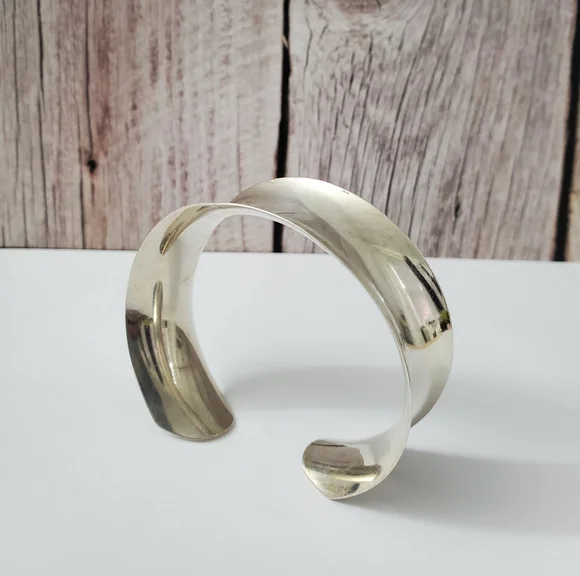 Sculpted Elegance Sterling Silver 925 Cuff Bracelet